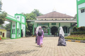 Kunjungan Sekolah